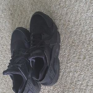 Nike Huaraches, Black, Size 8